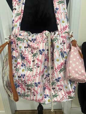 Bioworld Disney Mickey/Minnie Tote Bag Hydration Crossbody Pouch NEW!